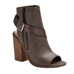 Dolce Vita DV Teisha open toe booties ankle size 7 stacked wood heel